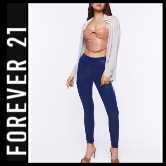 NWT F21 Faux Leather Shiny Leggings - Picture 2 of 7